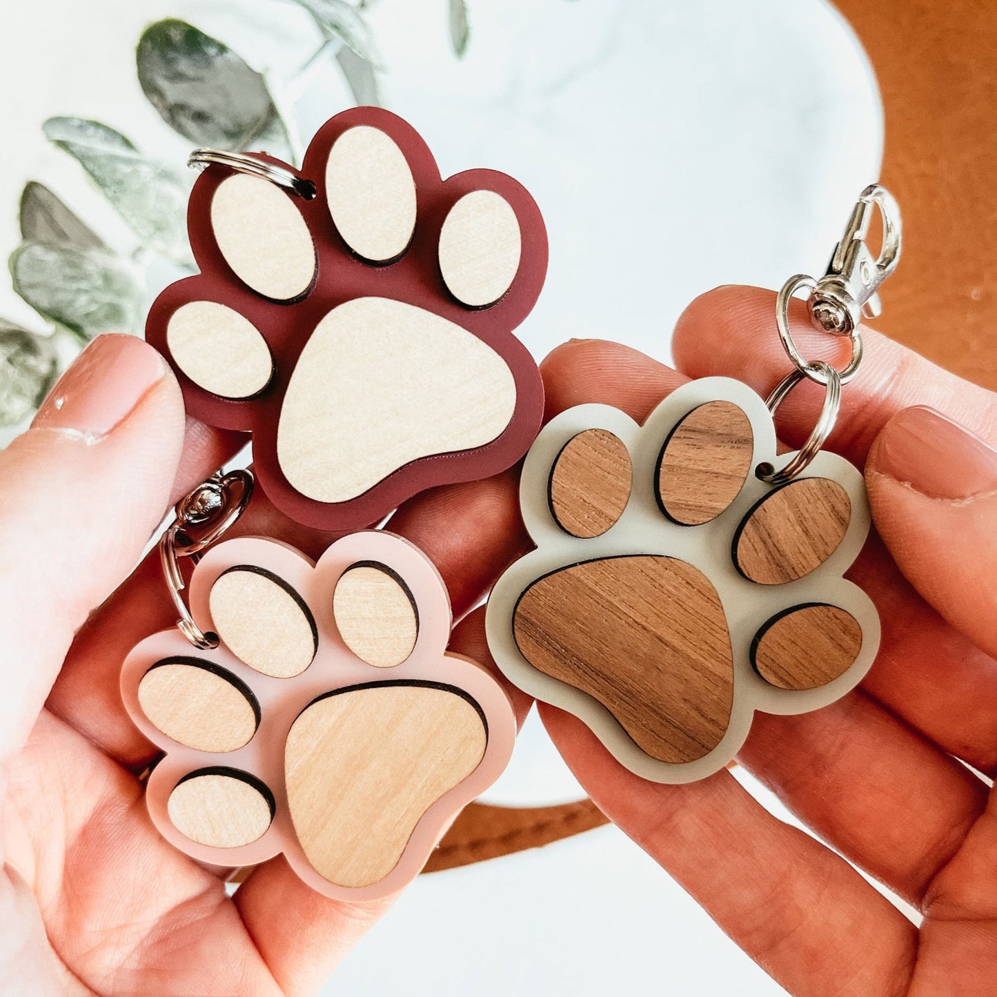 Boxwood Pendant Keychain – Mini Wooden Charm Accessory